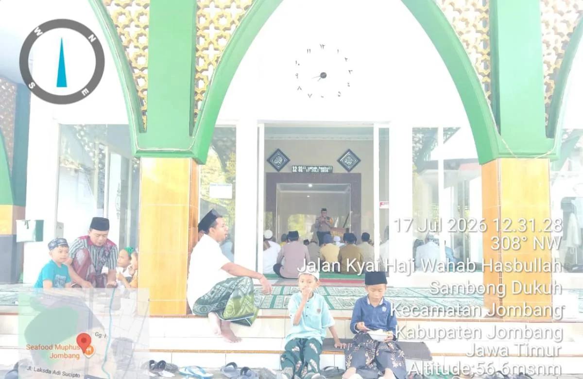Kemenag dan Kapolres Jombang Hadiri Sholat Jumat di Masjid At-Taqwa, Semarakkan Peringatan HUT Masjid ke-4