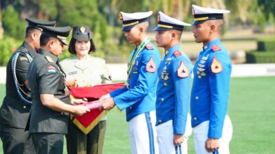 Panglima TNI Tutup Pendidikan Pertama Akademi TNI Tahun 2026 di Cilangkap