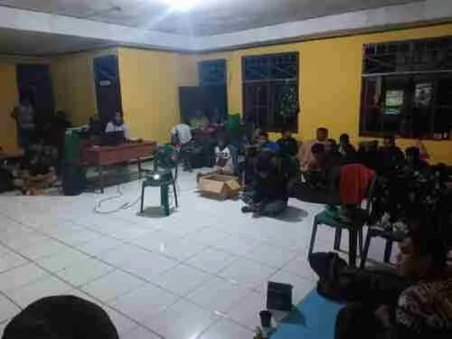 Semarakkan Kebersamaan, Satgas TMMD Ke-129 Kodim 1807/Sorong Selatan Gelar Nobar Final Piala Dunia 2026 Bersama Masyarakat