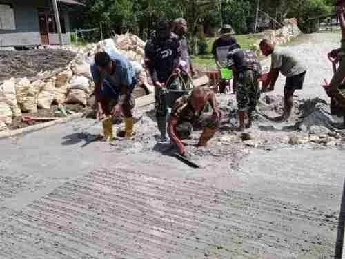 Progres Pengecoran Jalan TMMD Ke-129 Kodim 1807/Sorong Selatan Capai 55 Persen, Wujud Nyata Pengabdian TNI Membangun Desa