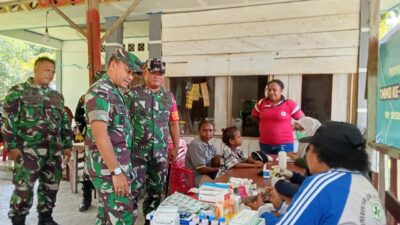Sentuhan Kemanusiaan TMMD Ke-129, Satgas Kodim 1807/Sorong Selatan Gelar Pengobatan Gratis