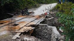 Rehab Jembatan TMMD Ke-129 Capai 55 Persen, Satgas TMMD Percepat Konektivitas dan Akses Masyarakat Kampung Sesor