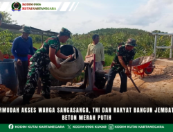 Permudah Akses Warga Sangasanga, TNI dan Rakyat Bangun Jembatan Beton Merah Putih