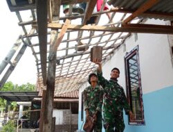 Merajut Harapan di Bawah Atap Baru: Sentuhan Hangat Satgas TMMD 129 Bojonegoro untuk Rumah Pak Ladi