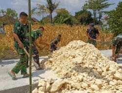 Menyulam Asa di Ujung Beton Kesongo: Ketika Peluh Satgas TMMD 129 Bojonegoro dan Warga Menyatu Tanpa Kenal Hari Libur
