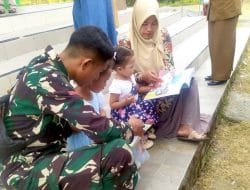 Menyemai Benih-Benih Kecerdasan: Ketika Satgas TMMD 129 Bojonegoro Membuka ‘Jendela Dunia’ Anak-Anak Kesongo