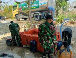 Tanggap Krisis Kekeringan, Kodim Bojonegoro Salurkan 6 Ribu Liter Air Bersih untuk Warga Kedungsari Temayang