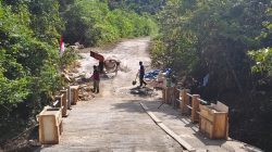 Rehab Jembatan TMMD Ke-129 Kodim 1807/Sorong Selatan Hampir Rampung, Perkuat Akses dan Tingkatkan Mobilitas Warga Kampung Sesor