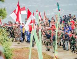 Sang Merah Putih Terbesar di Indonesia Berkibar di Puncak Gunung Cycloop, Koops TNI Habema : Gegap Gempita Damai Persatuan dari Tanah Cenderawasih