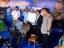 Terbang Dengan F-16, Gubernur Kalsel dan Forkopimda Rasakan Sensasi Dunia Tempur di Angkasa, Ramaikan Stand Lanud Sjamsudin Noor Kalsel Expo 2026