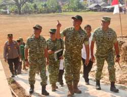 Wapang TNI Tinjau Karya Bakti, Pembangunan KDKMP dan Yonif TP 842/Badak Sakti di Pandeglang