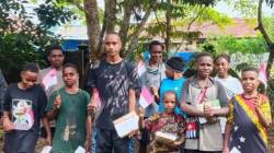 Meriahkan HUT RI ke-81, Tokoh adat sekaligus Rohaniawan Gelar Lomba Berhadiah dan Bagikan Sembako kepada Masyarakat Nduga