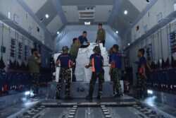 Hari Ketiga Belas Penanganan Gempa NTT, TNI  Sudah Salurkan 946,923 Ton Bantuan