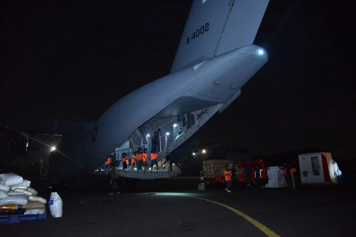 Hari Keempat Belas Penanganan Gempa NTT, TNI Salurkan 968,953 Ton Bantuan