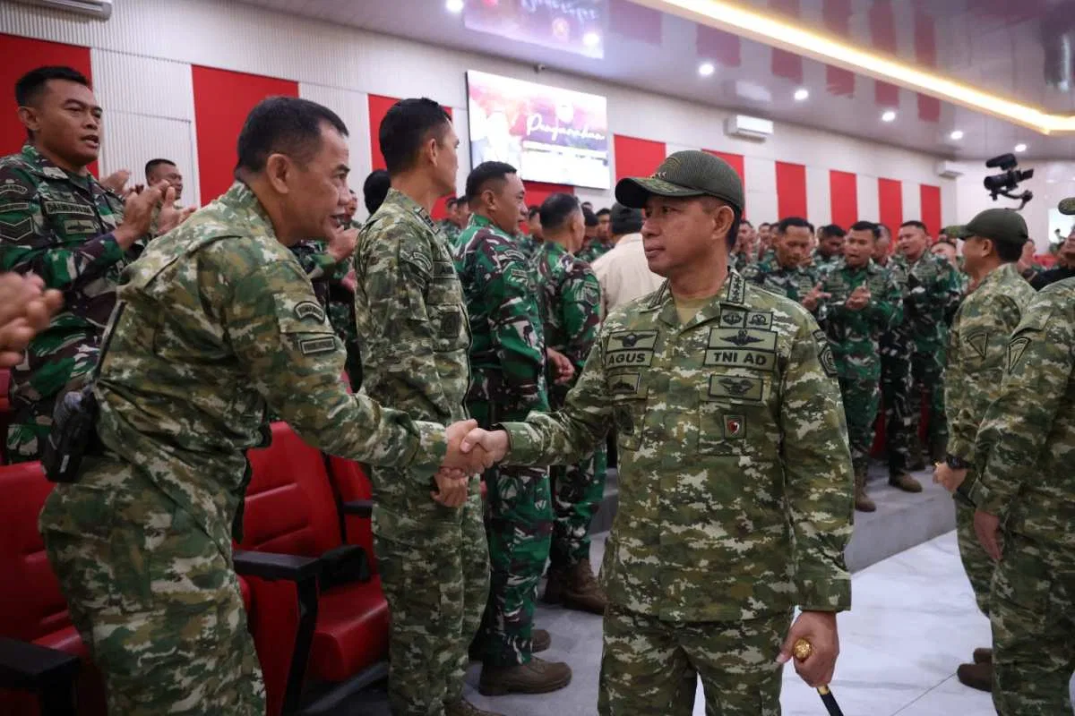 Panglima TNI Tinjau Kesiapan Prajurit dalam Complex Warfare Course di Batujajar
