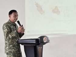 Tak Hanya Padamkan Api, TNI Perkuat Penanganan Karhutla Melalui Penyuluhan