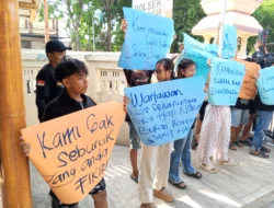 Tak Terima Kesenian Bantengan Diberitakan Miring, Puluhan Seniman Bantengan Probolinggo Geruduk Polsek Kademangan