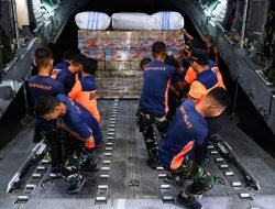 Hari Ketujuh Belas Penanganan Gempa NTT, TNI Salurkan 1.032,921 Ton Bantuan