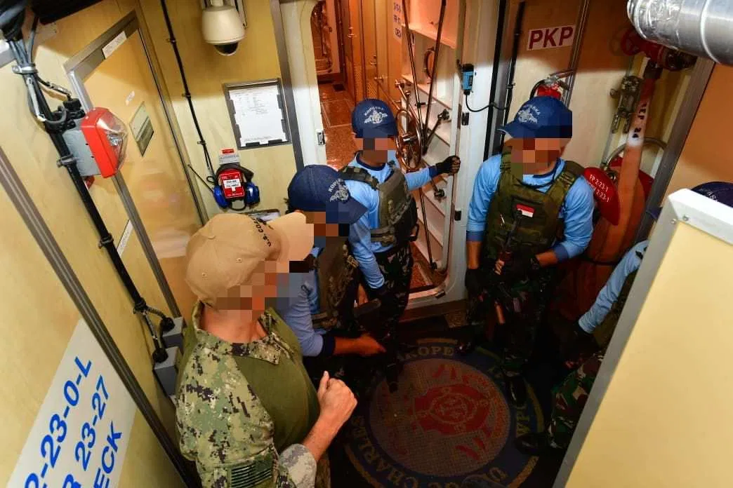 Kopaska dan US Navy Sinkronisasikan Taktik VBSS dan CQB Pada Super Garuda Shield 2026