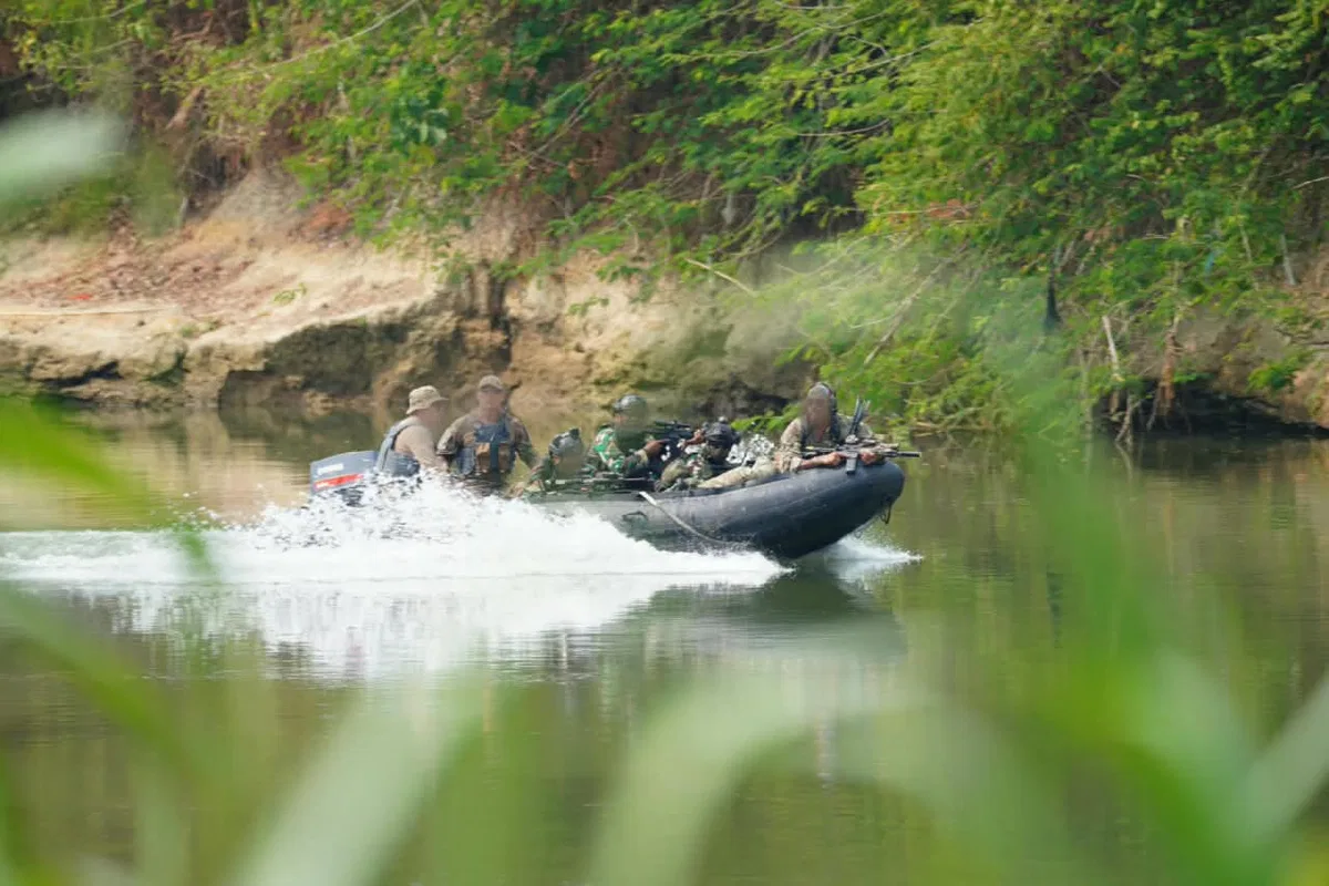 SOF TNI Dan Negara Sahabat Gelar Strike And Raid Operation