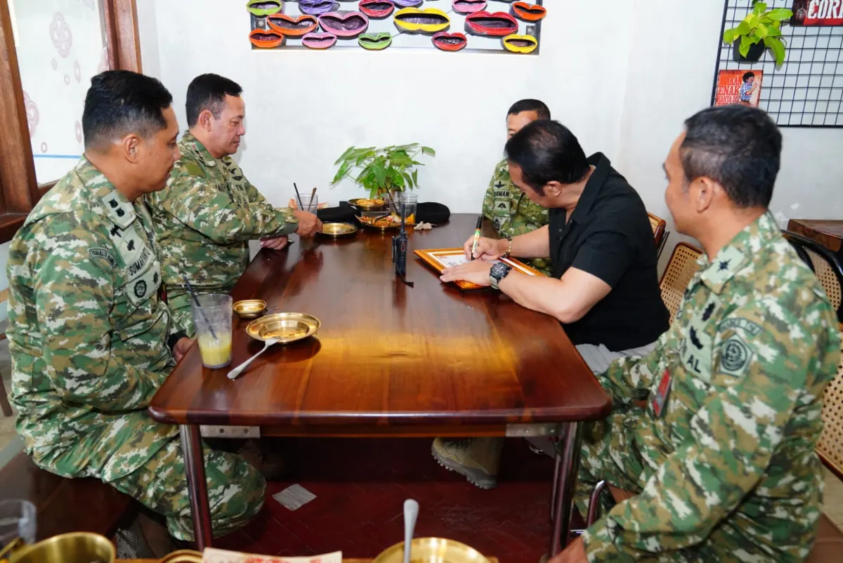 Rangkaian HUT, Wadan Kodiklat TNI Silaturahmi dengan Mantan Panglima TNI