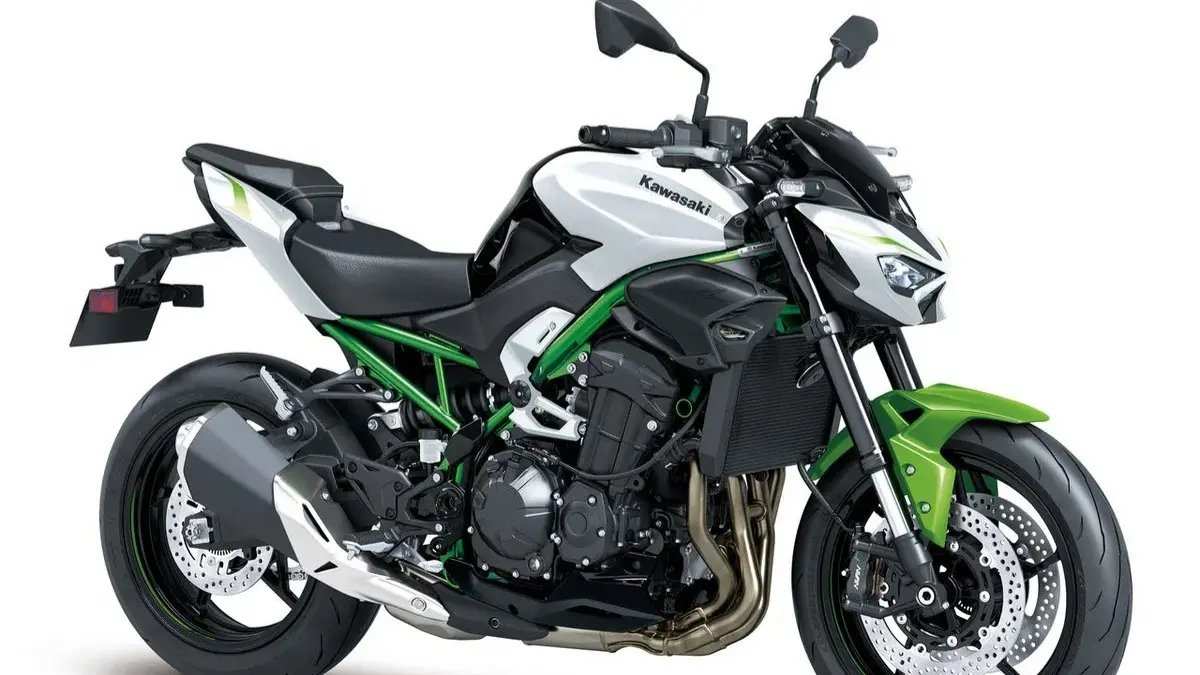 Kawasaki Z650 S dan Z900 2027 Dapat Warna Baru, Z900 SE Tampil Beda