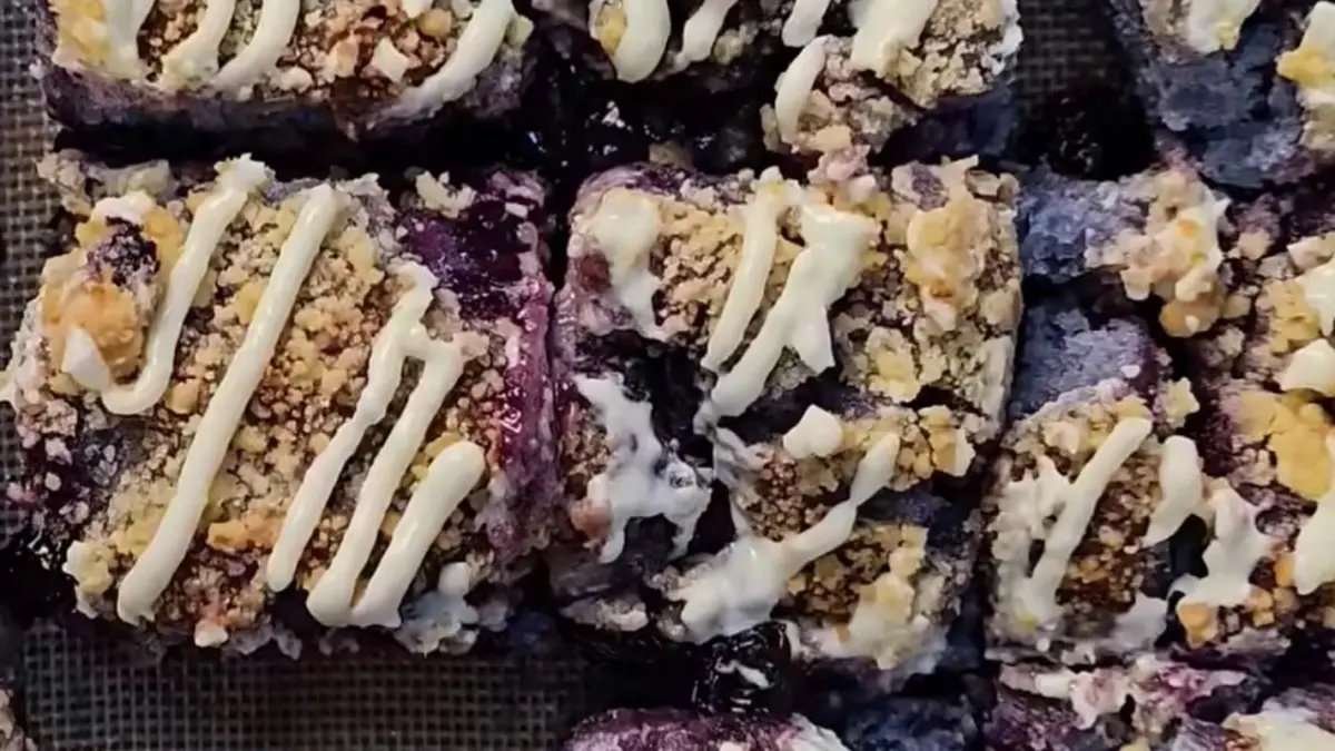 Resep Blueberry Cheese Focaccia Tanpa Mixer, Lembut dan Manis