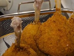 Resep Crispy Potato Cheesy Chicken, Olahan Ayam dan Kentang yang Gurih