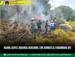 Gerak Cepat Babinsa Bersama Tim Karhutla Padamkan Api