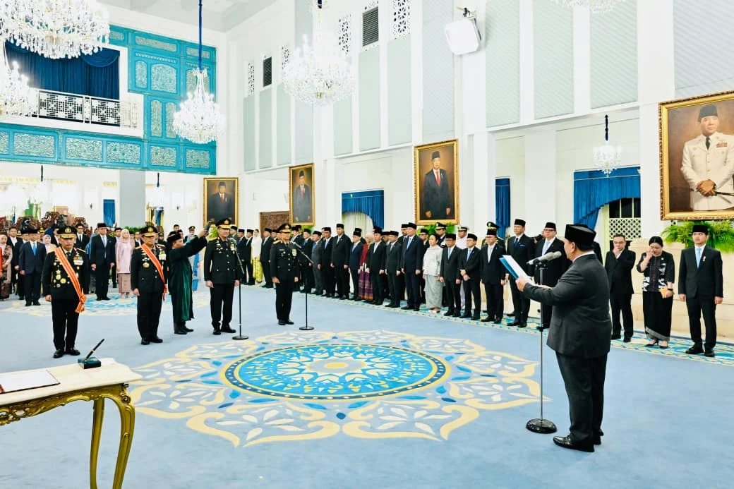 Panglima TNI Hadiri Pelantikan Kapolri dan Wakapolri di Istana Negara